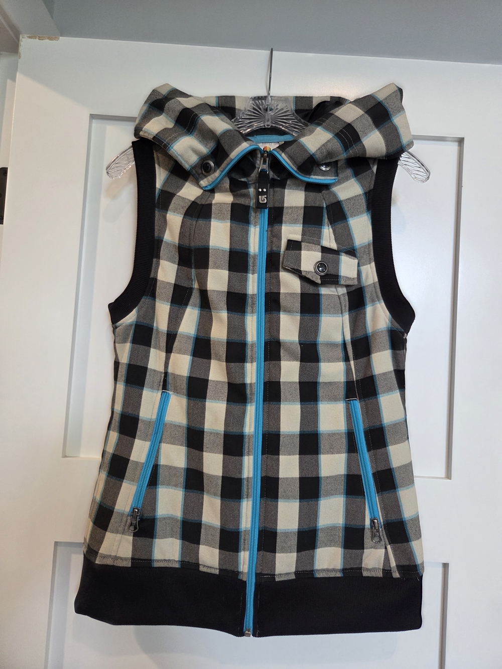 Burton Black Cream Plaid Jacket with Turquoise Zip